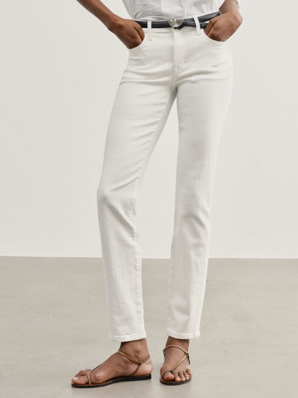 AYR The Stir White Denim Straight Leg Jeans Mid Rise Women's Size 27 Short